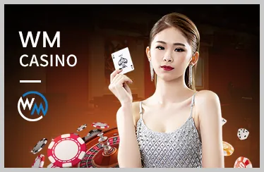 Bàn chơi Baccarat với các lá bài và chip cược tại f66 bet